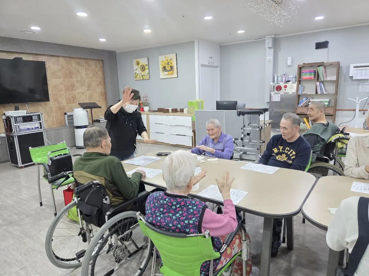 축복요양원 음악프로그램 활동 사진 5
